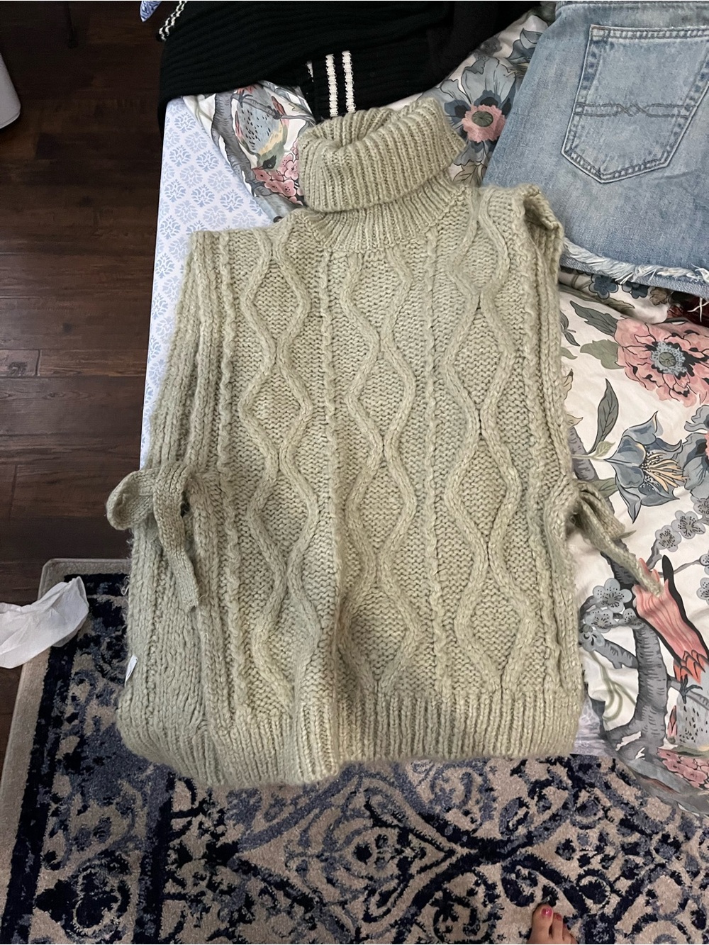 Mango Sage Green Cable Knit Turtleneck Sleeveless Sweater Vest